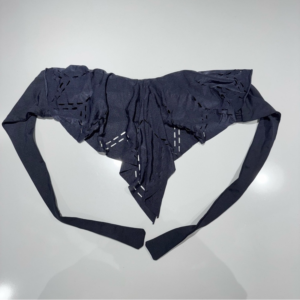 🛍️ 4 for 20$ / L Space Ruffle Strapless Bikini Top / Black / S
